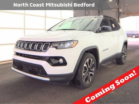 Used 2023 Jeep Compass Limited image 1