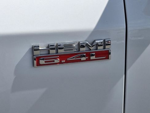 Used 2022 RAM 2500 Tradesman RWD image 29