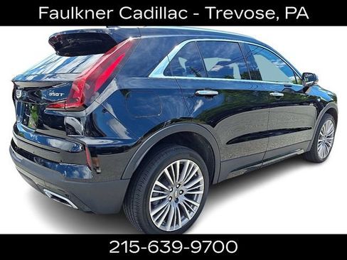 Used 2024 Cadillac XT4 Premium Luxury AWD/4WD image 5