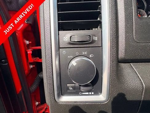 Used 2021 RAM 1500 Classic Warlock AWD/4WD image 32