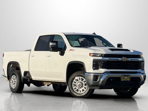 Used 2024 Chevrolet Silverado 2500 LT w/ Convenience Package image 1