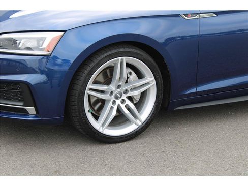 Used 2018 Audi A5 2.0T Premium Plus w/ Premium Plus AWD/4WD image 6