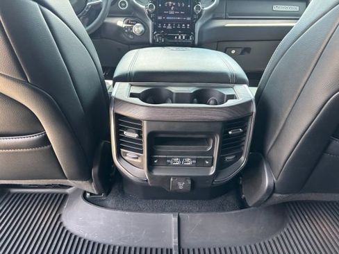 Used 2025 RAM 1500 Laramie AWD/4WD image 24