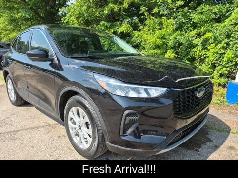 Used 2023 Ford Escape Active w/ Tech Pack #2 FWD image 11