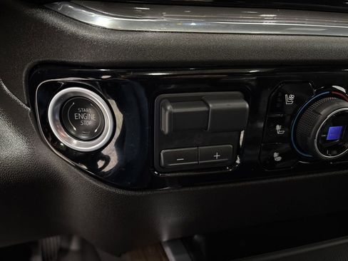 Used 2024 Chevrolet Silverado 3500 High Country w/ High Country Premium Package image 21