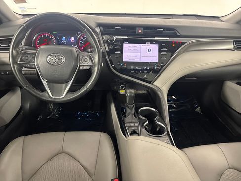 Used 2019 Toyota Camry XSE FWD image 26