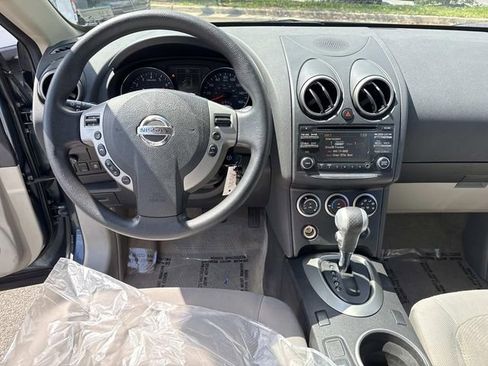 Used 2014 Nissan Rogue S w/ Convenience Package AWD/4WD image 17