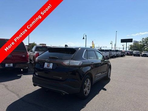 Used 2018 Ford Edge Titanium w/ Equipment Group 301A AWD/4WD image 2