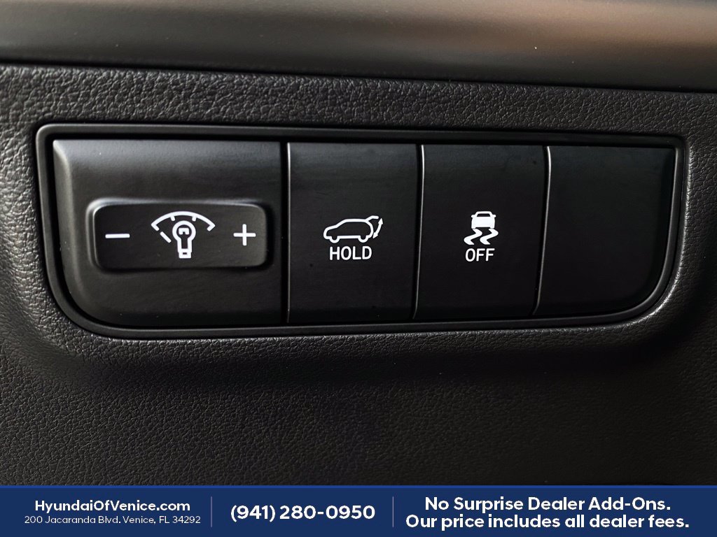 Certified 2025 Hyundai Tucson SEL FWD image 14