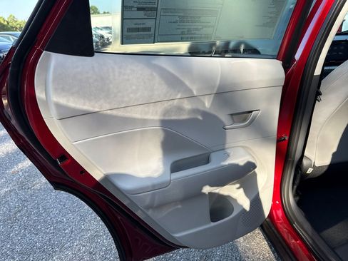 New 2026 Hyundai Kona SE image 12