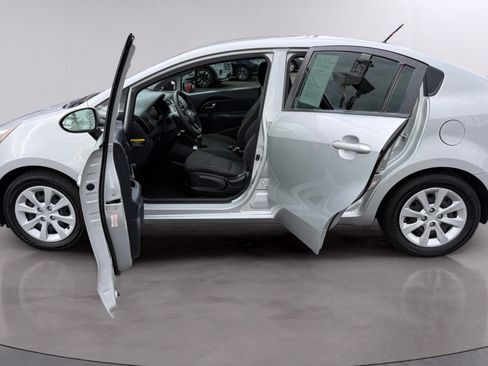 Used 2016 Kia Rio LX FWD image 12