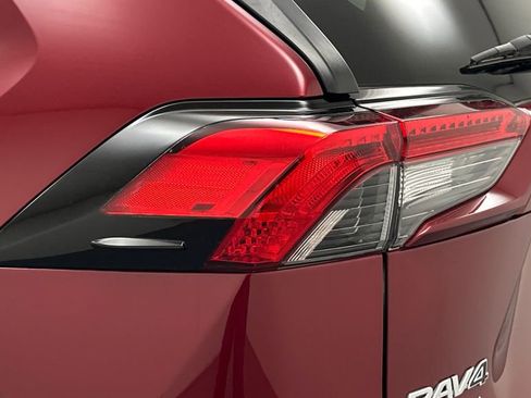 Certified 2022 Toyota RAV4 XLE Premium image 22