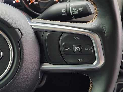 Used 2021 Jeep Gladiator Overland image 24