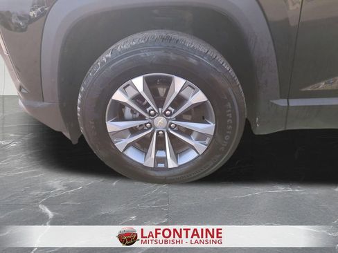 Used 2025 Chevrolet Equinox LT image 31