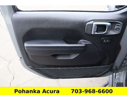 Used 2021 Jeep Gladiator Rubicon image 23