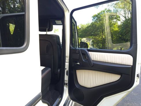 Used 2015 Mercedes-Benz G 550 SUV image 25