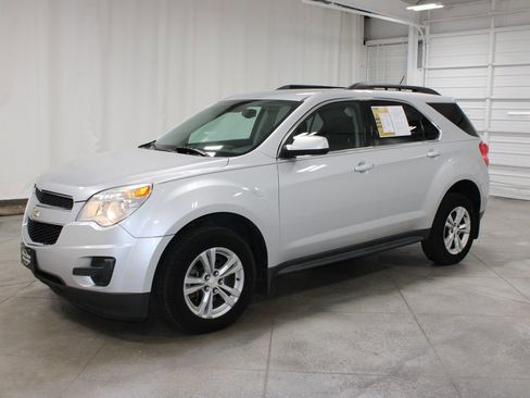 Used 2014 Chevrolet Equinox LT w/ Driver Convenience Package image 4