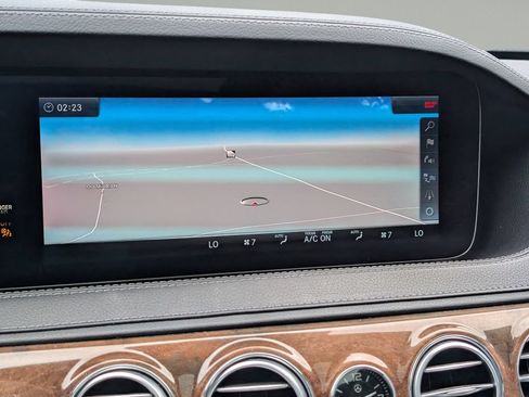 Used 2018 Mercedes-Benz S 560 4MATIC Sedan image 25