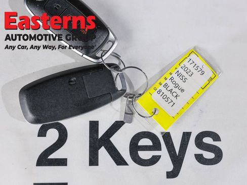 Used 2023 Nissan Rogue S AWD/4WD image 26