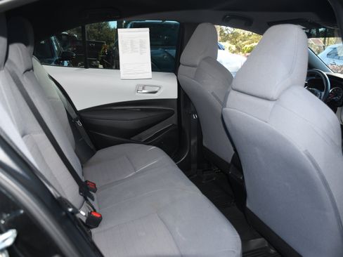 Certified 2022 Toyota Corolla SE image 17