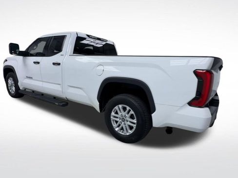 Certified 2022 Toyota Tundra SR5 w/ SR5 Convenience Package AWD/4WD image 21