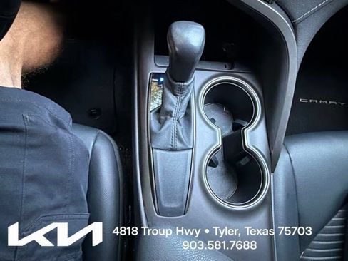 Used 2021 Toyota Camry SE FWD image 20