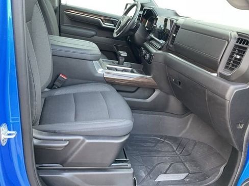 Used 2025 Chevrolet Silverado 1500 LT w/ Protection Package image 19