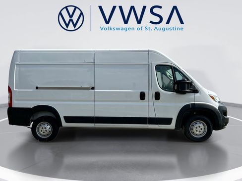 Used 2023 RAM ProMaster 2500 FWD image 9