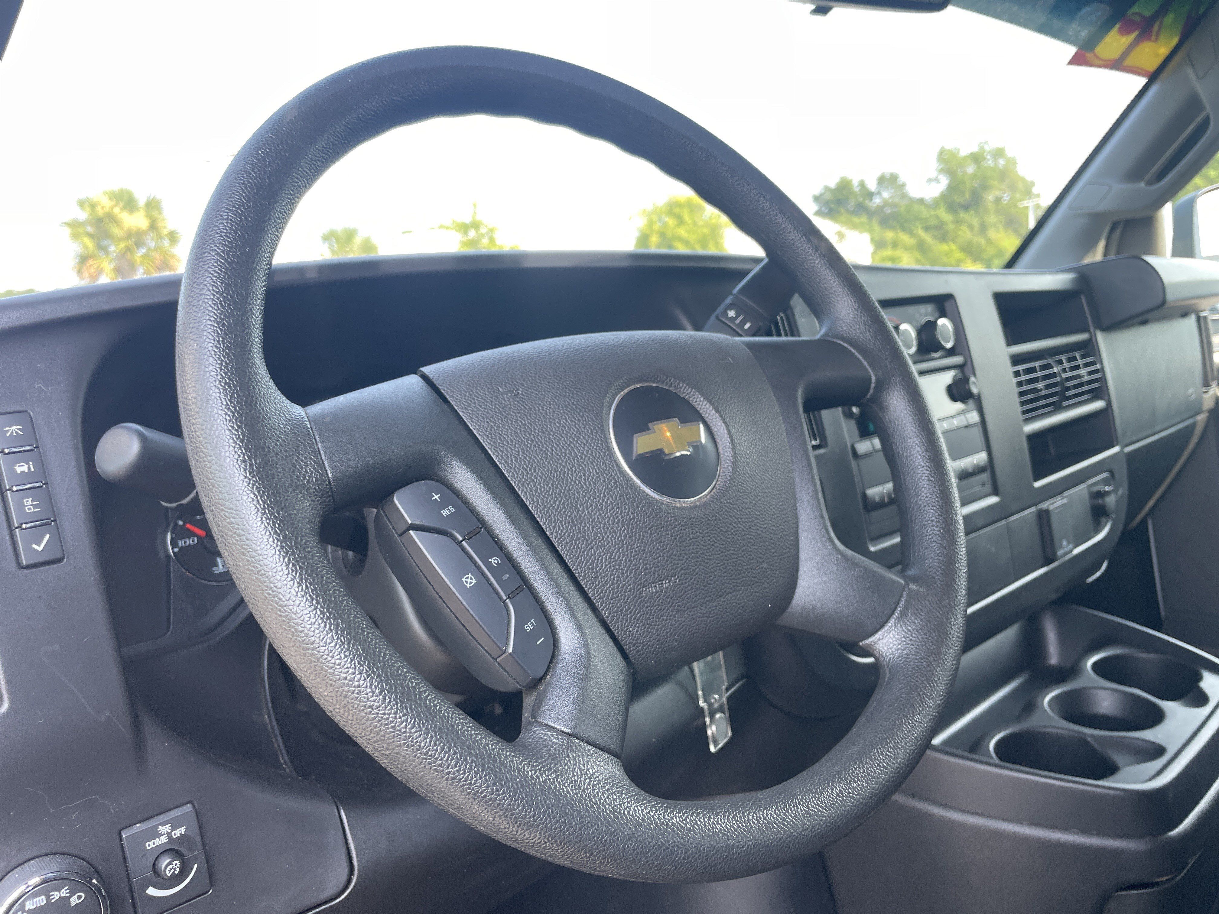 Used 2025 Chevrolet Express 2500 w/ Driver Convenience Package RWD image 18