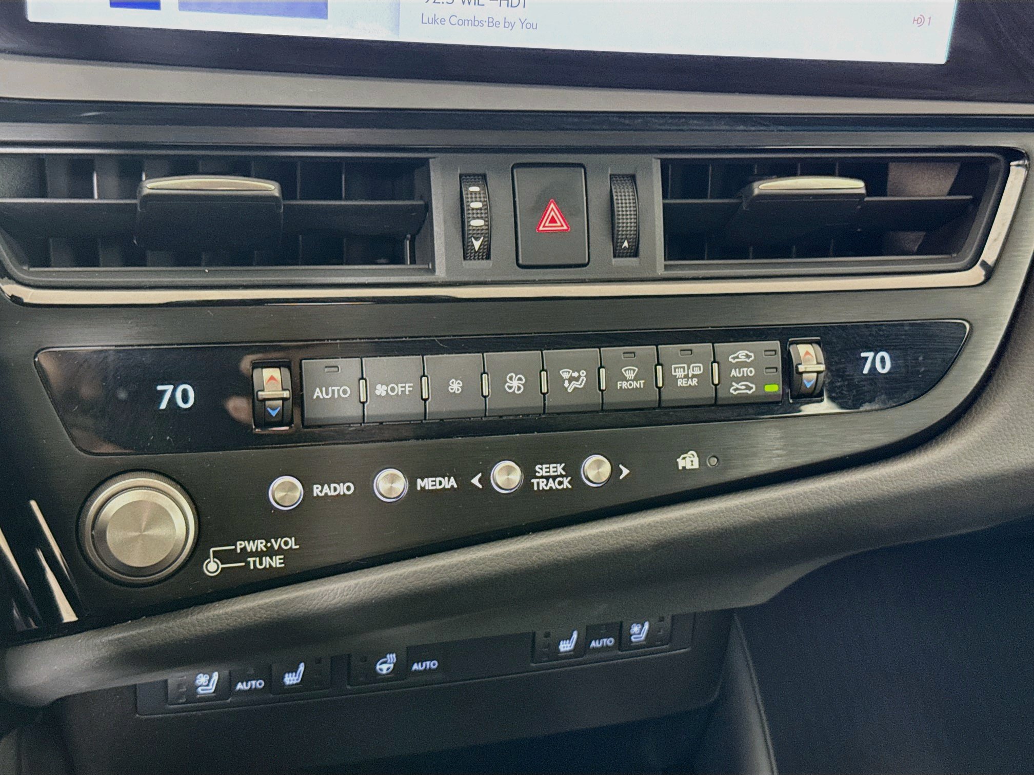 Used 2024 Lexus ES 350 w/ Premium Package FWD image 19