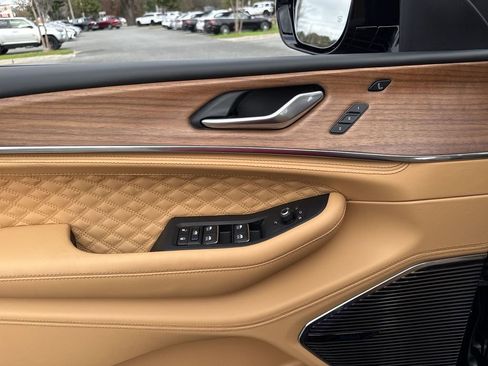 New 2025 Jeep Grand Cherokee L Summit image 13