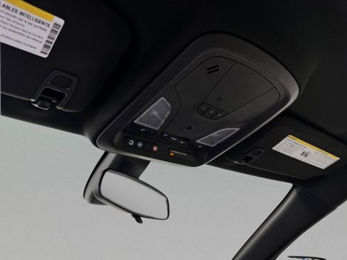 Used 2018 Chevrolet Impala Premier FWD image 35