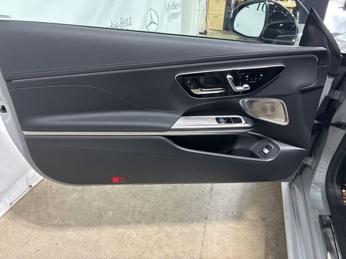 New 2026 Mercedes-Benz CLE 300 4MATIC Coupe image 8