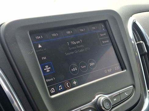 Used 2023 Chevrolet Equinox LT image 16