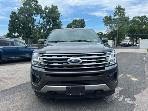 Used 2021 Ford Expedition XLT AWD/4WD image 2