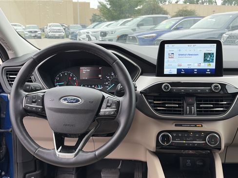 Used 2022 Ford Escape SEL AWD/4WD image 19