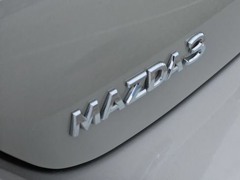 Used 2025 MAZDA MAZDA3 s FWD image 10