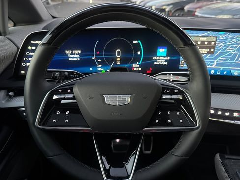 Certified 2025 Cadillac Optiq Luxury 1 image 30