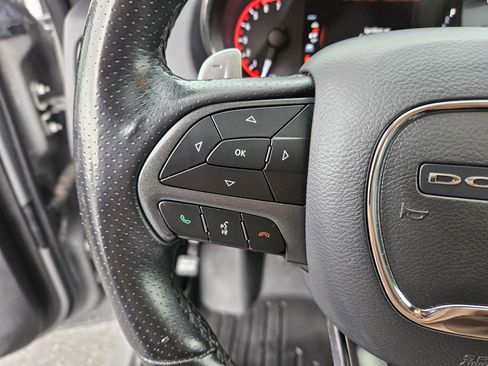 Used 2019 Dodge Durango R/T w/ Technology Group AWD/4WD image 20