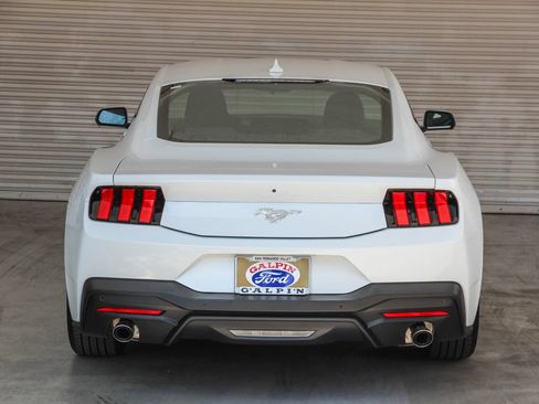 Certified 2026 Ford Mustang Coupe RWD image 5