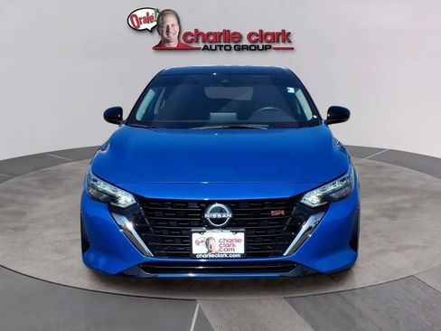 Used 2025 Nissan Sentra SR FWD image 8