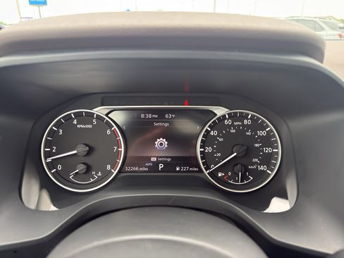 Used 2021 Nissan Rogue SV w/ Premium Package AWD/4WD image 17