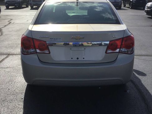 Used 2012 Chevrolet Cruze LT FWD image 4
