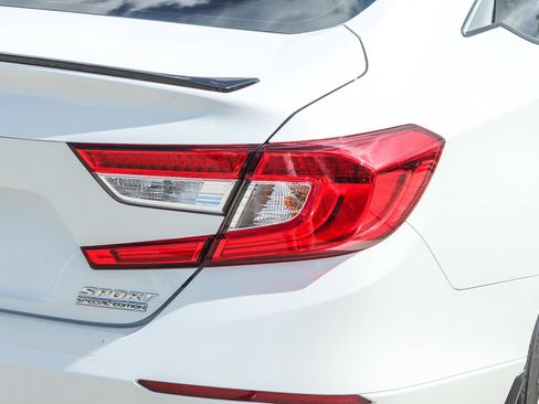 Used 2021 Honda Accord Sport Special Edition image 10