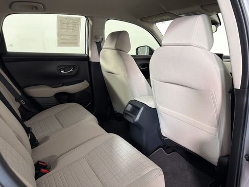 Used 2025 Honda HR-V LX image 29