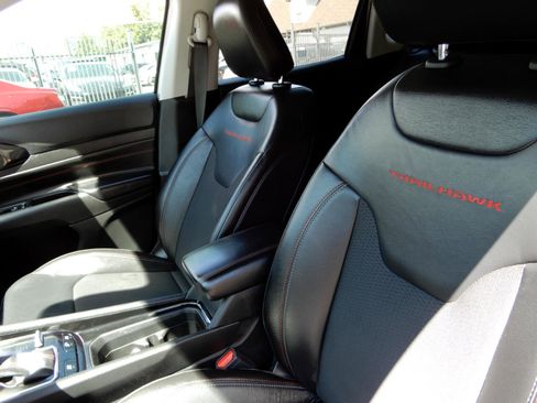 Used 2022 Jeep Compass Trailhawk image 13