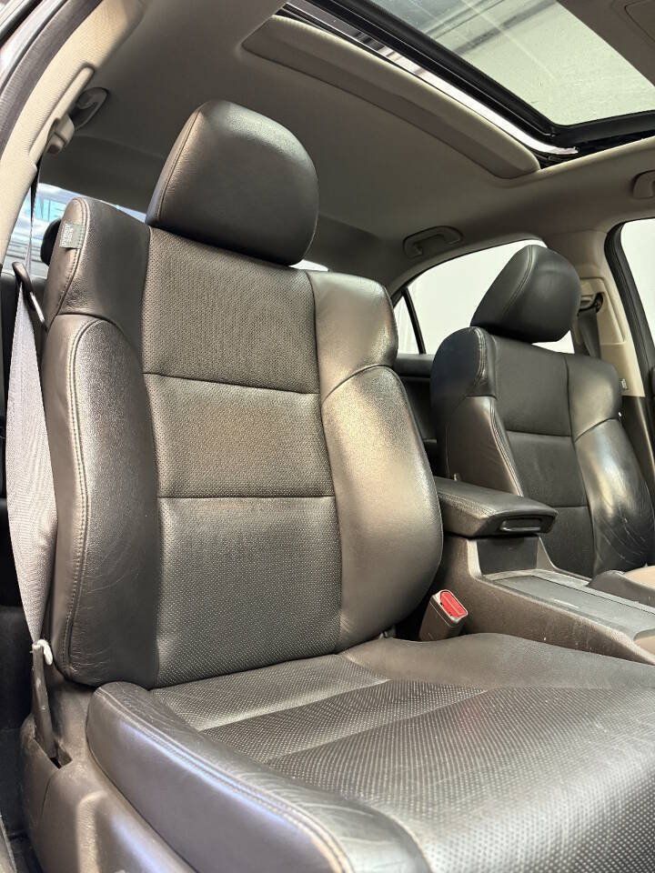 Used 2010 Acura TSX w/ Technology Package FWD image 14
