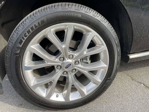 Used 2018 Ford Expedition Max Platinum AWD/4WD image 83