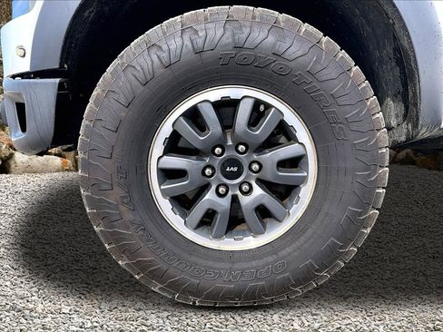 Used 2011 Ford F150 Raptor w/ Raptor Luxury Pkg image 9