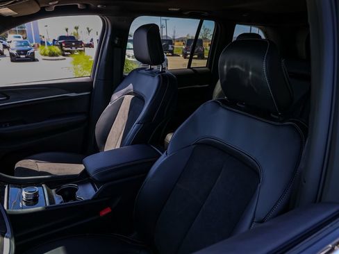 New 2026 Jeep Grand Cherokee Altitude RWD image 15